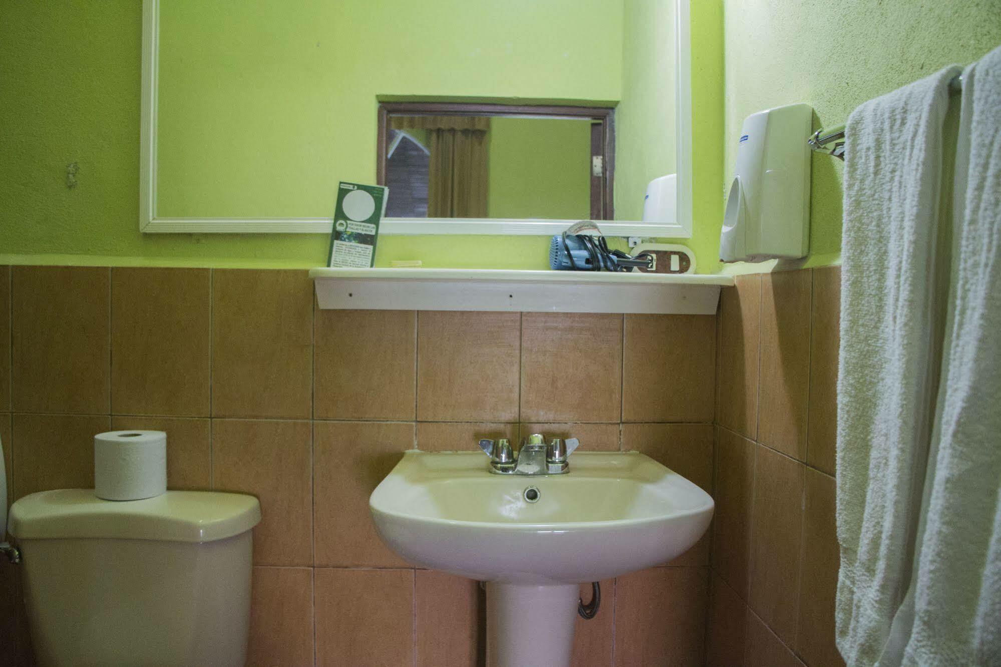 Hotel Ribiera Del Lago Peten Itza San Roman Ngoại thất bức ảnh