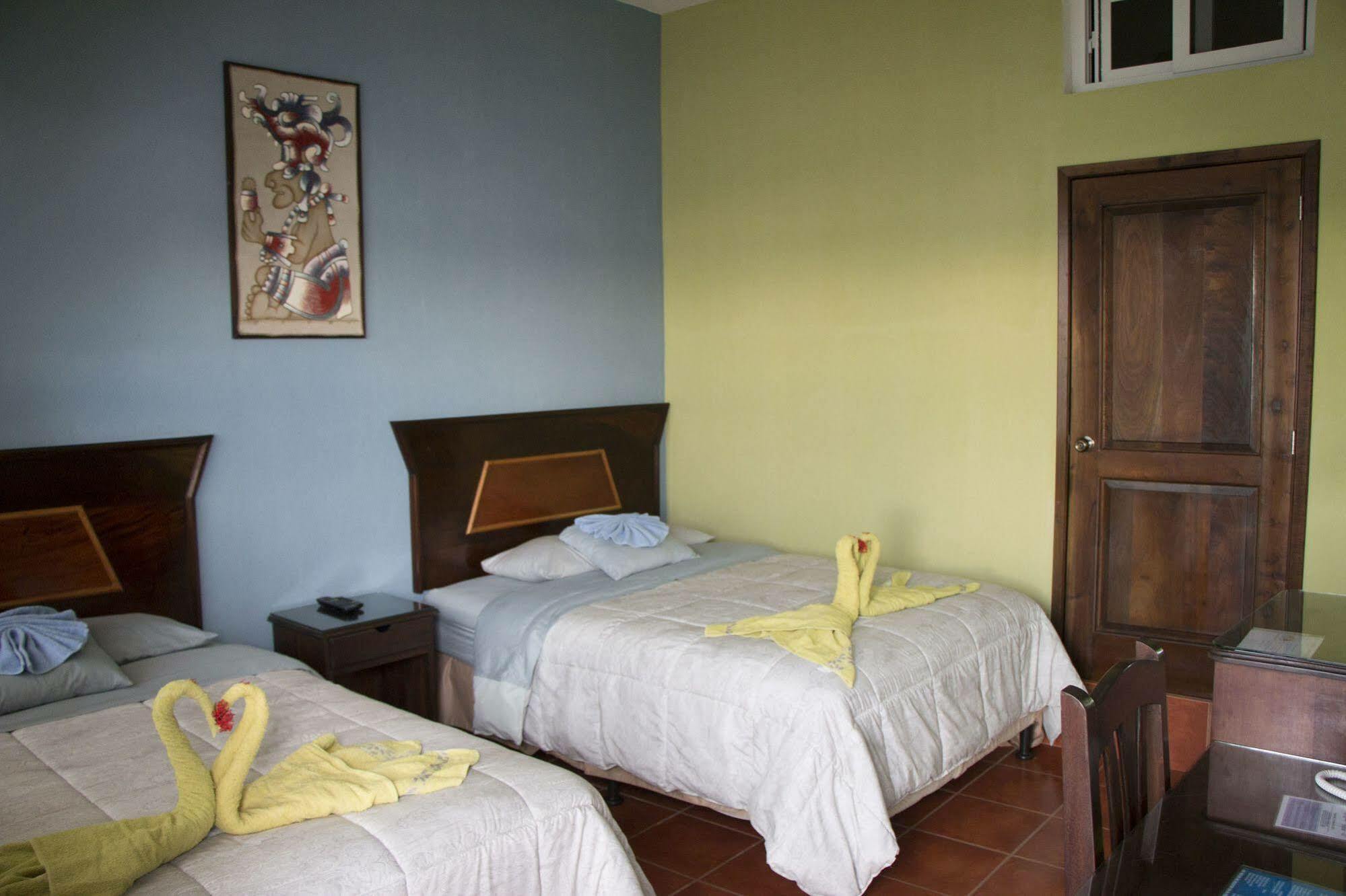 Hotel Ribiera Del Lago Peten Itza San Roman Ngoại thất bức ảnh